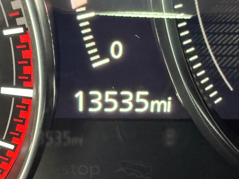 Mazda Mazda3 Sedan Vehicle Full-screen Gallery Image 28