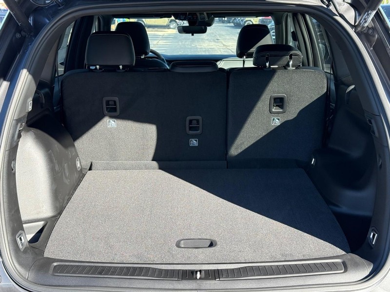 Jeep Grand Cherokee Vehicle Full-screen Gallery Image 7