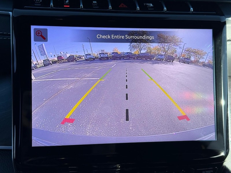 Jeep Grand Cherokee Vehicle Full-screen Gallery Image 26