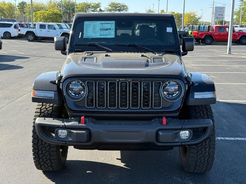 Jeep Gladiator Vehicle Full-screen Gallery Image 9