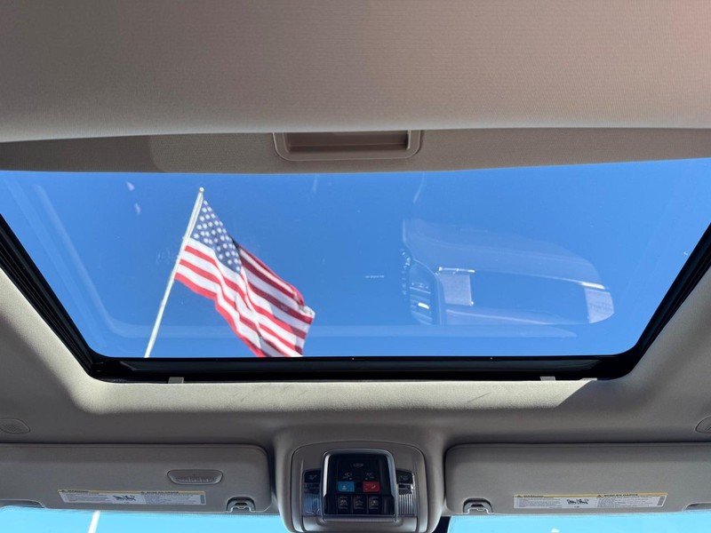 Ram 2500 Vehicle Full-screen Gallery Image 12