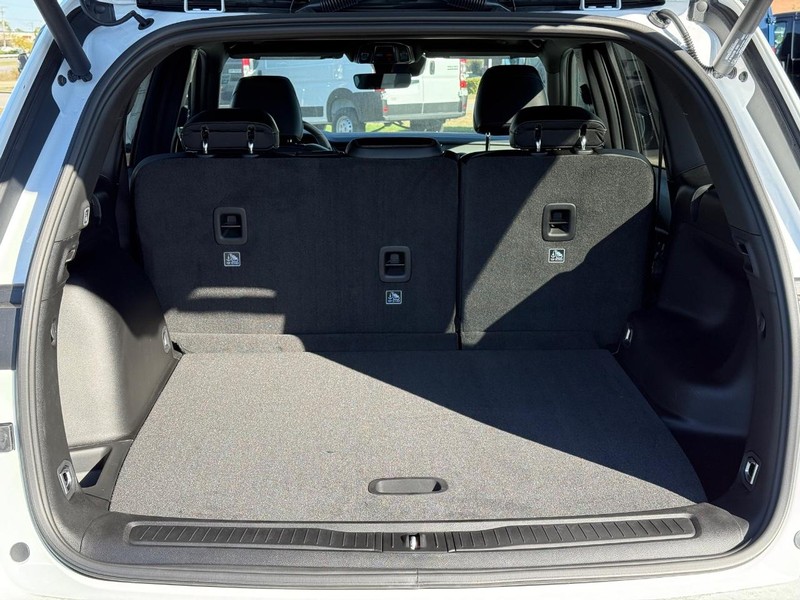 Jeep Grand Cherokee Vehicle Full-screen Gallery Image 7