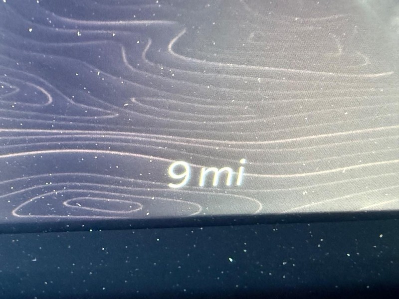 Jeep Grand Cherokee Vehicle Full-screen Gallery Image 32