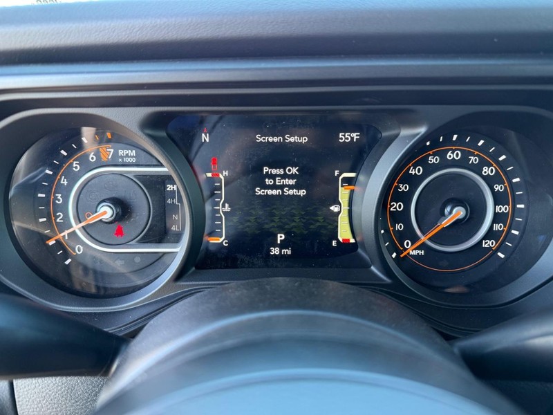 Jeep Gladiator Vehicle Full-screen Gallery Image 28