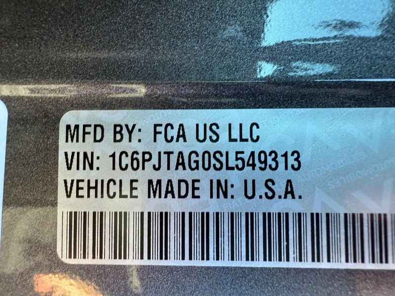 Jeep Gladiator Vehicle Full-screen Gallery Image 31