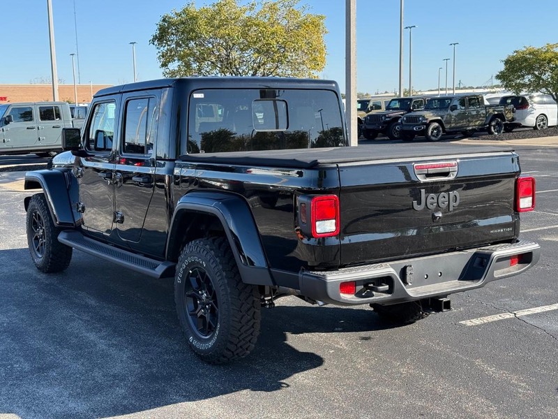 Jeep Gladiator Vehicle Full-screen Gallery Image 5