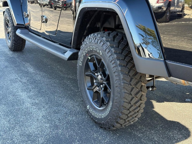 Jeep Gladiator Vehicle Full-screen Gallery Image 6