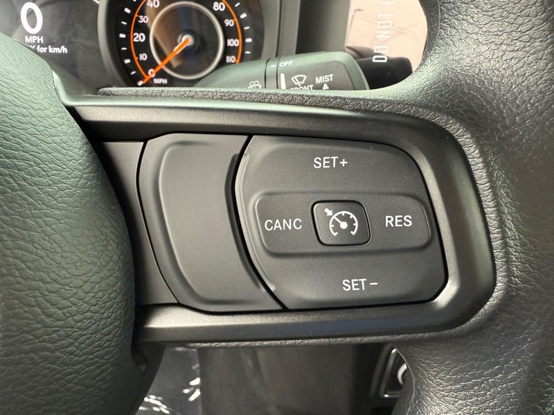 Jeep Wrangler Vehicle Full-screen Gallery Image 19