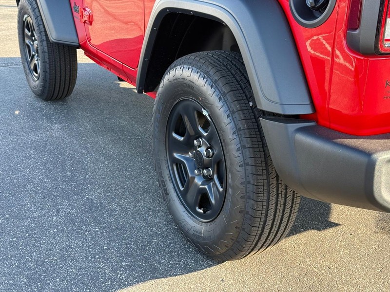 Jeep Wrangler Vehicle Full-screen Gallery Image 6