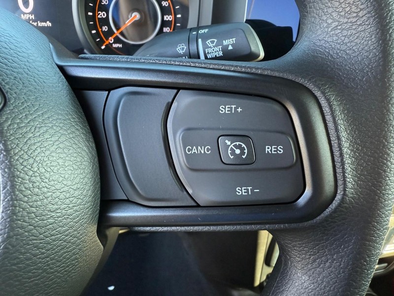 Jeep Wrangler Vehicle Full-screen Gallery Image 18