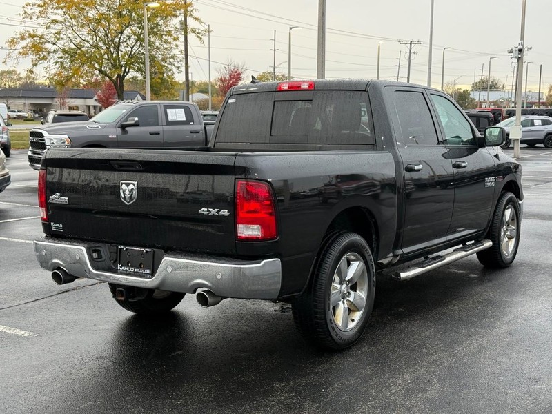 Ram 1500 Vehicle Full-screen Gallery Image 3