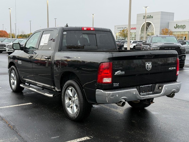 Ram 1500 Vehicle Full-screen Gallery Image 5