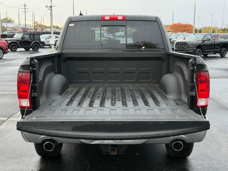 Ram 1500 Vehicle Full-screen Gallery Image 7