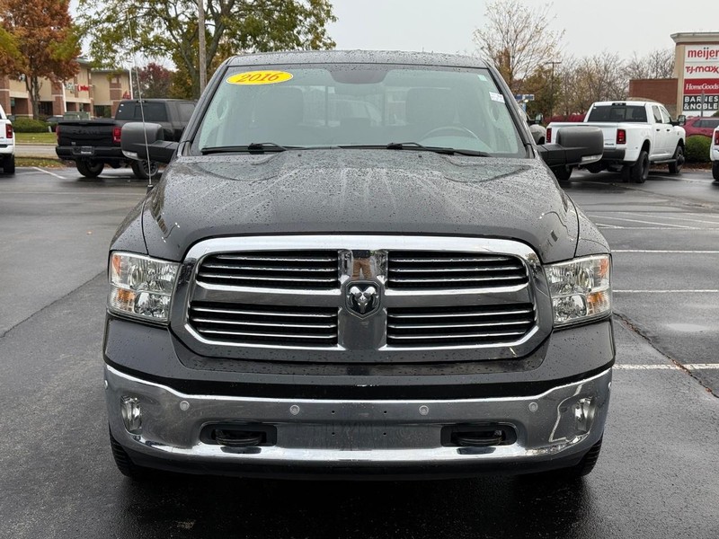 Ram 1500 Vehicle Full-screen Gallery Image 10