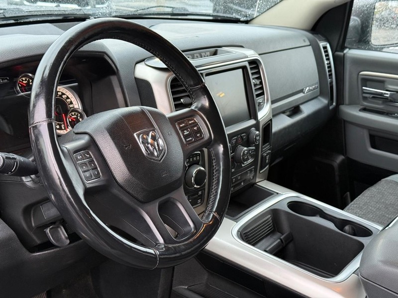 Ram 1500 Vehicle Full-screen Gallery Image 19