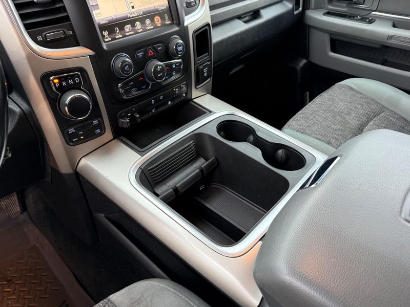 Ram 1500 Vehicle Full-screen Gallery Image 26