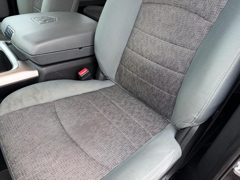 Ram 1500 Vehicle Full-screen Gallery Image 30