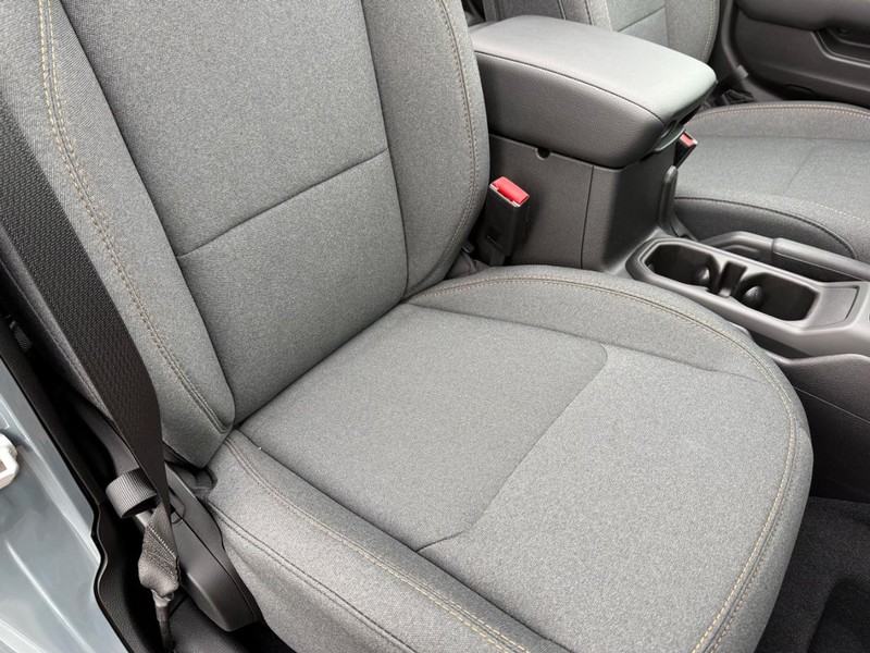 Jeep Wrangler Vehicle Full-screen Gallery Image 17