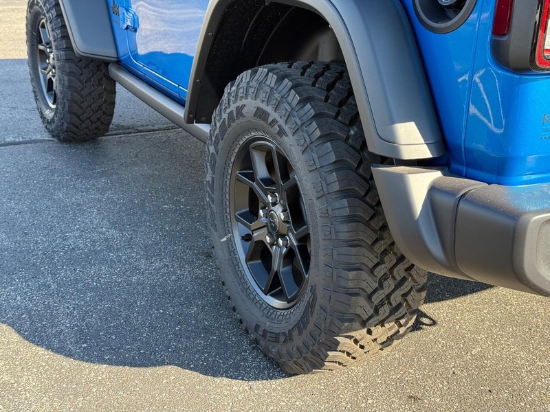 Jeep Wrangler Vehicle Full-screen Gallery Image 6