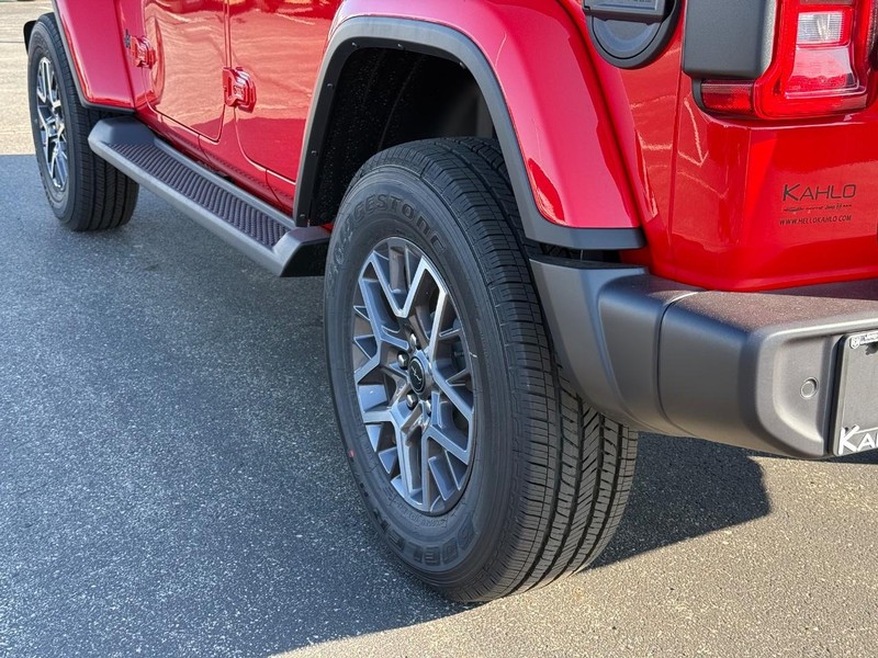 Jeep Wrangler Vehicle Full-screen Gallery Image 6