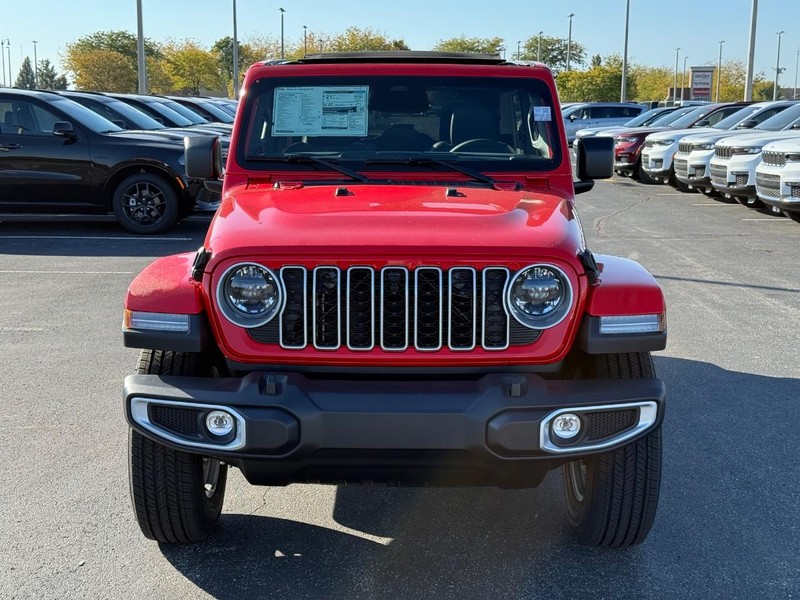 Jeep Wrangler Vehicle Full-screen Gallery Image 9