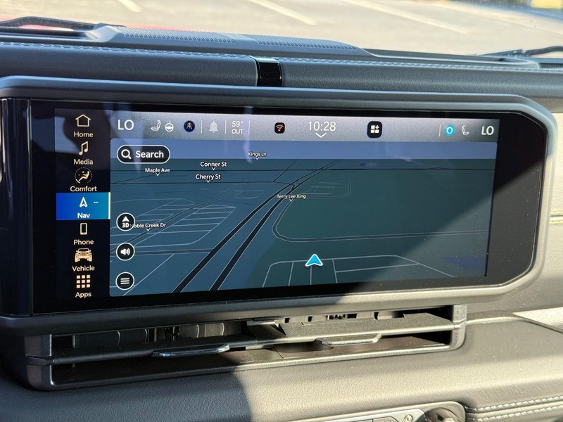 Jeep Wrangler Vehicle Full-screen Gallery Image 24