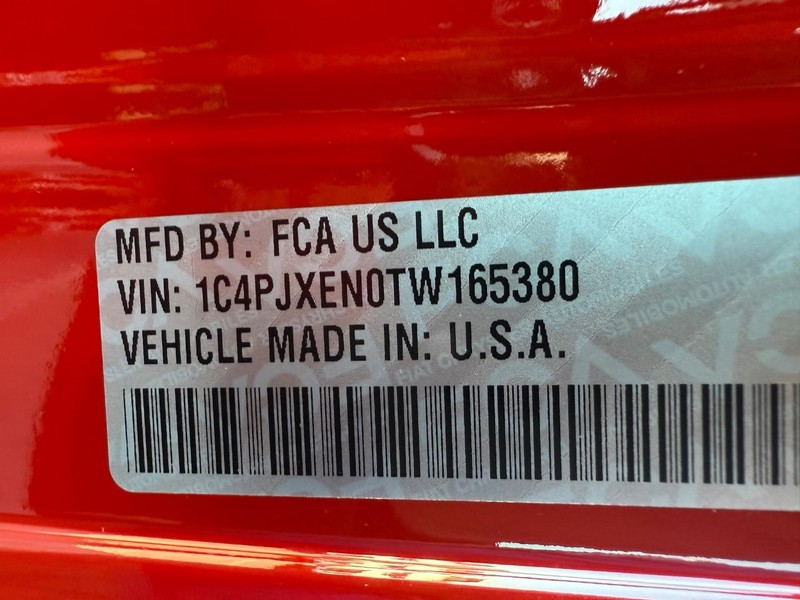 Jeep Wrangler Vehicle Full-screen Gallery Image 33