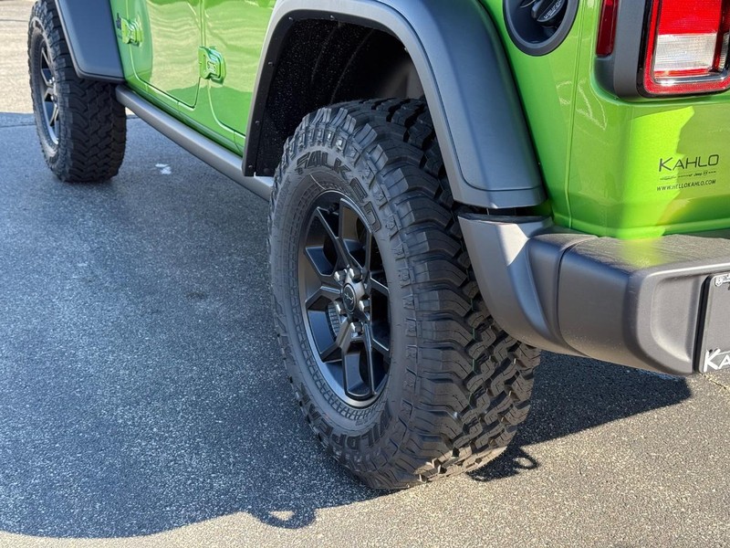 Jeep Wrangler Vehicle Full-screen Gallery Image 6