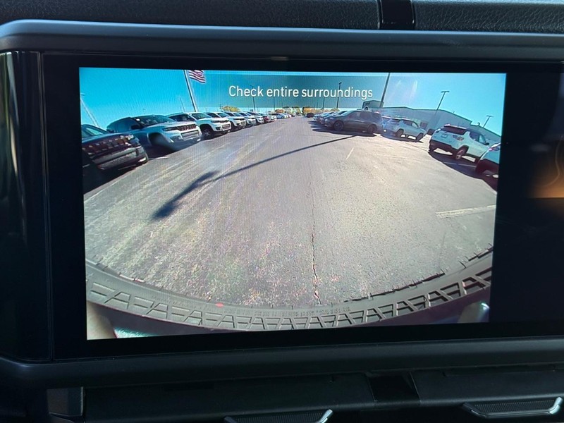 Jeep Wrangler Vehicle Full-screen Gallery Image 25