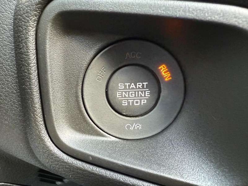 Jeep Wrangler Vehicle Full-screen Gallery Image 22