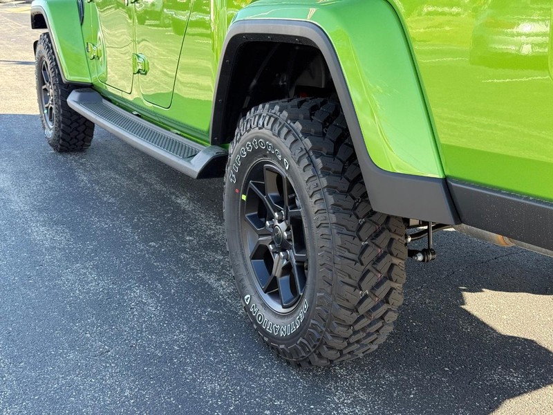 Jeep Gladiator Vehicle Full-screen Gallery Image 6