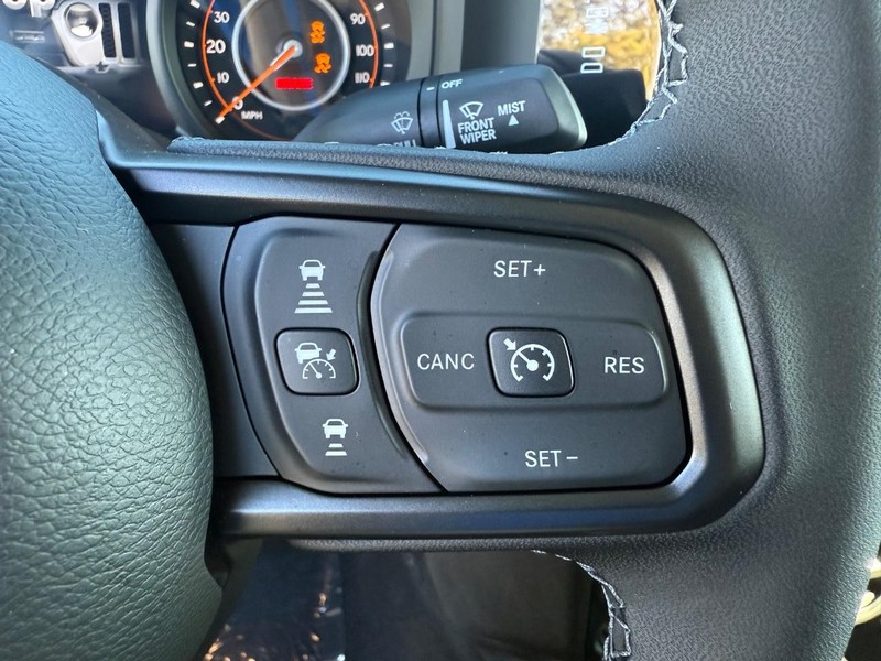 Jeep Gladiator Vehicle Full-screen Gallery Image 20