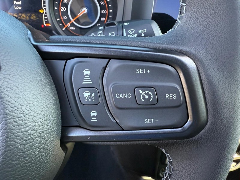 Jeep Wrangler Vehicle Full-screen Gallery Image 21