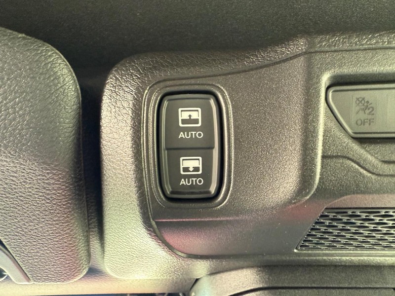 Jeep Wrangler Vehicle Full-screen Gallery Image 29