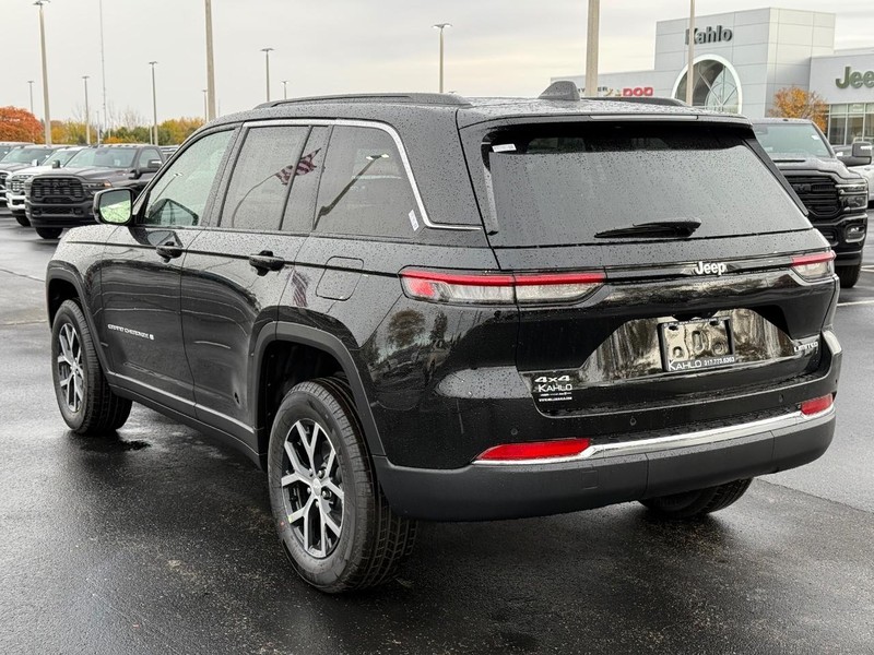 Jeep Grand Cherokee Vehicle Full-screen Gallery Image 5