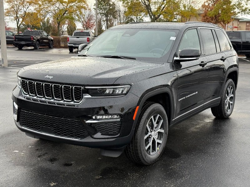 Jeep Grand Cherokee Vehicle Full-screen Gallery Image 10