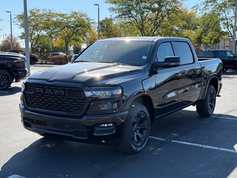 Ram 1500 Vehicle Full-screen Gallery Image 8