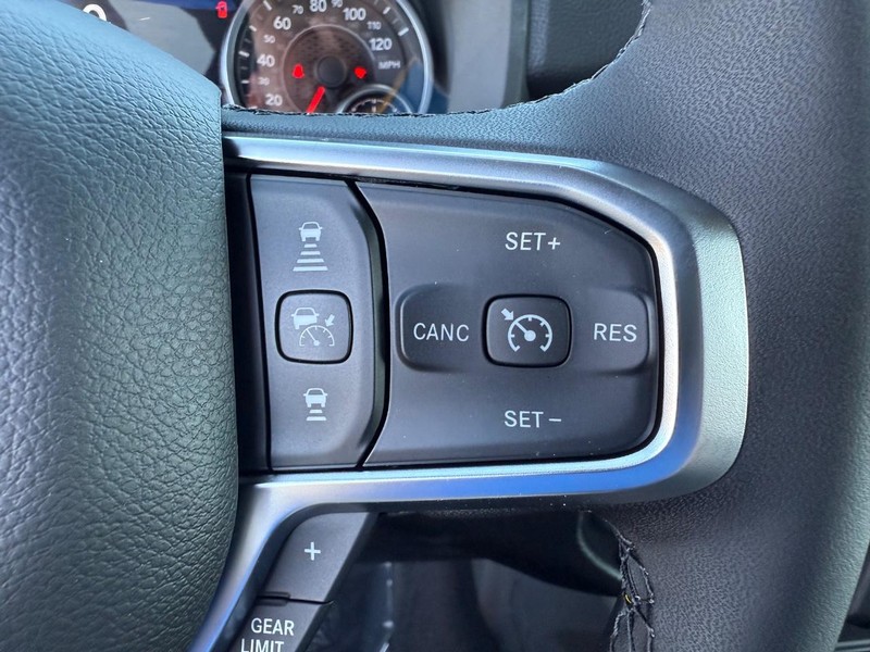 Ram 1500 Vehicle Full-screen Gallery Image 20