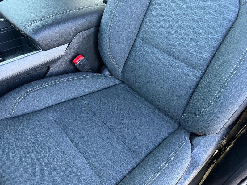 Ram 1500 Vehicle Full-screen Gallery Image 28