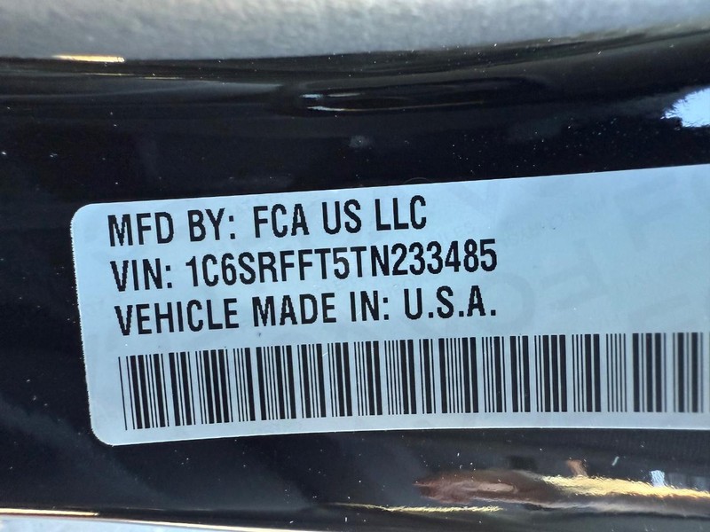 Ram 1500 Vehicle Full-screen Gallery Image 30