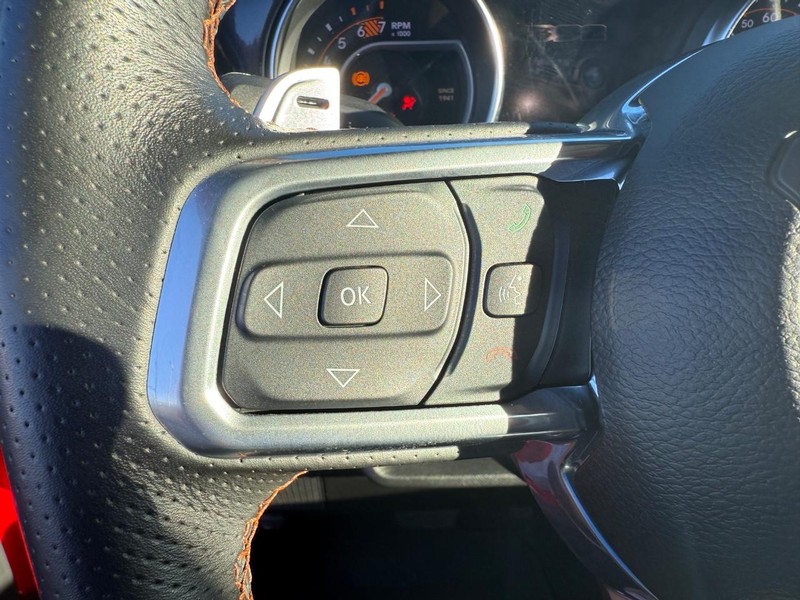 Jeep Wrangler Vehicle Full-screen Gallery Image 19