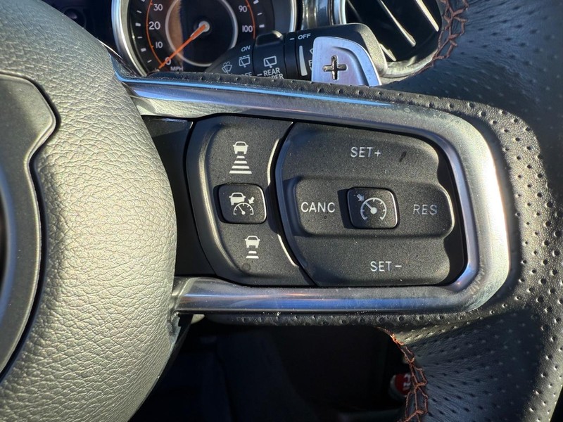 Jeep Wrangler Vehicle Full-screen Gallery Image 20