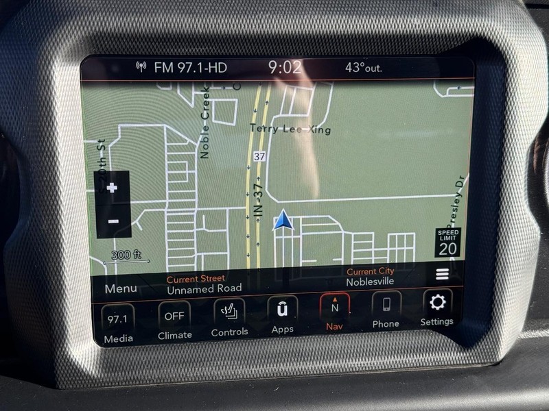 Jeep Wrangler Vehicle Full-screen Gallery Image 24