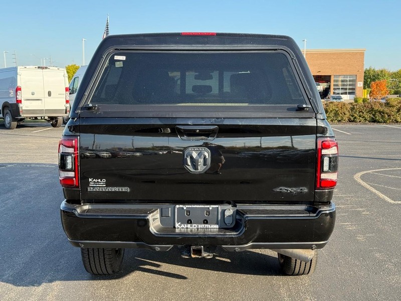 Ram 3500 Vehicle Full-screen Gallery Image 4