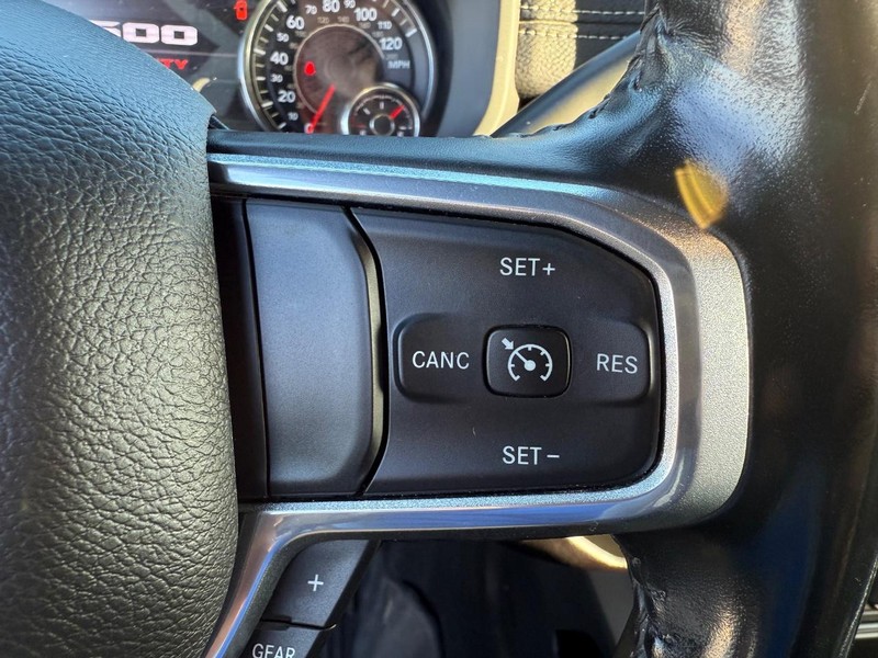 Ram 3500 Vehicle Full-screen Gallery Image 20