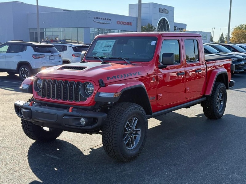 Jeep Gladiator Vehicle Full-screen Gallery Image 8