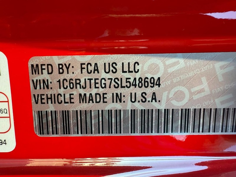 Jeep Gladiator Vehicle Full-screen Gallery Image 31