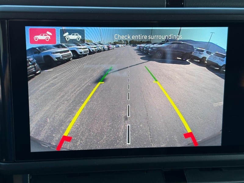 Jeep Wrangler Vehicle Full-screen Gallery Image 22