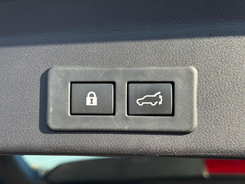 Subaru Ascent Vehicle Full-screen Gallery Image 8