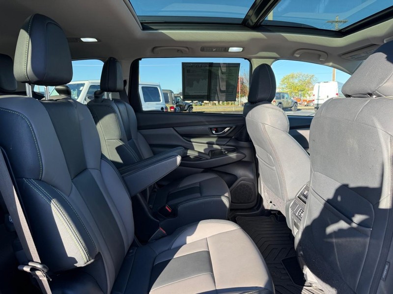 Subaru Ascent Vehicle Full-screen Gallery Image 11